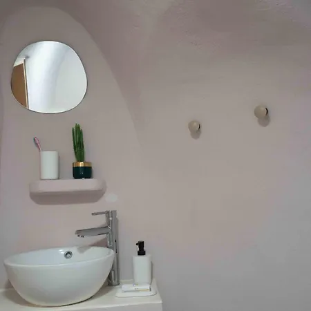 Tatil Evi Bird Nest-santorini Cave Fira (Santorini)