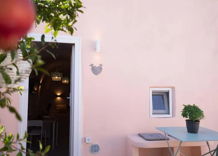 Bird Nest-santorini Cave بيت للعطل *