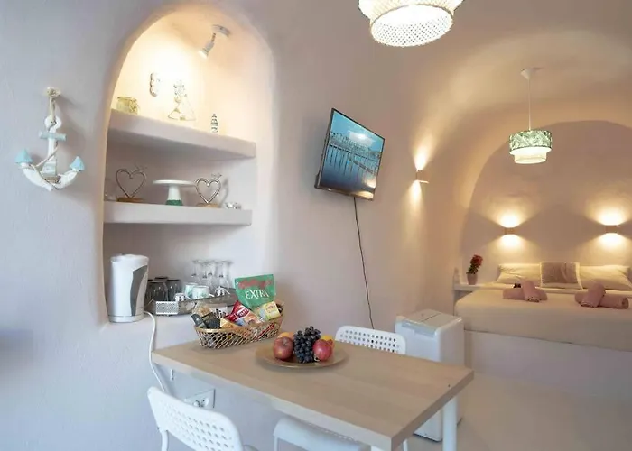 Bird Nest-santorini Cave بيت للعطل