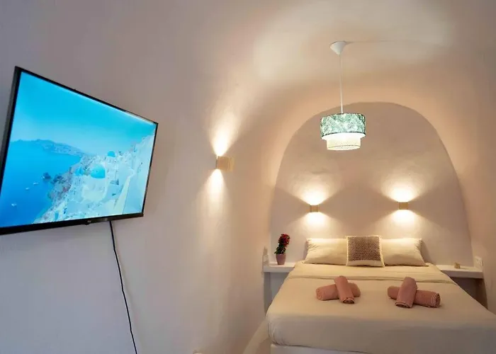 Bird Nest-santorini Cave بيت للعطل